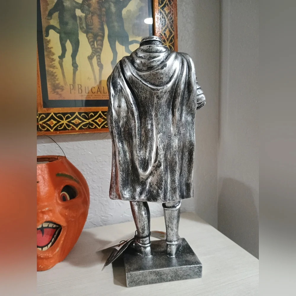 Martha Stewart Headless Horseman LED Pumpkin Statue Halloween Figure NWT - Picture 6 of 6